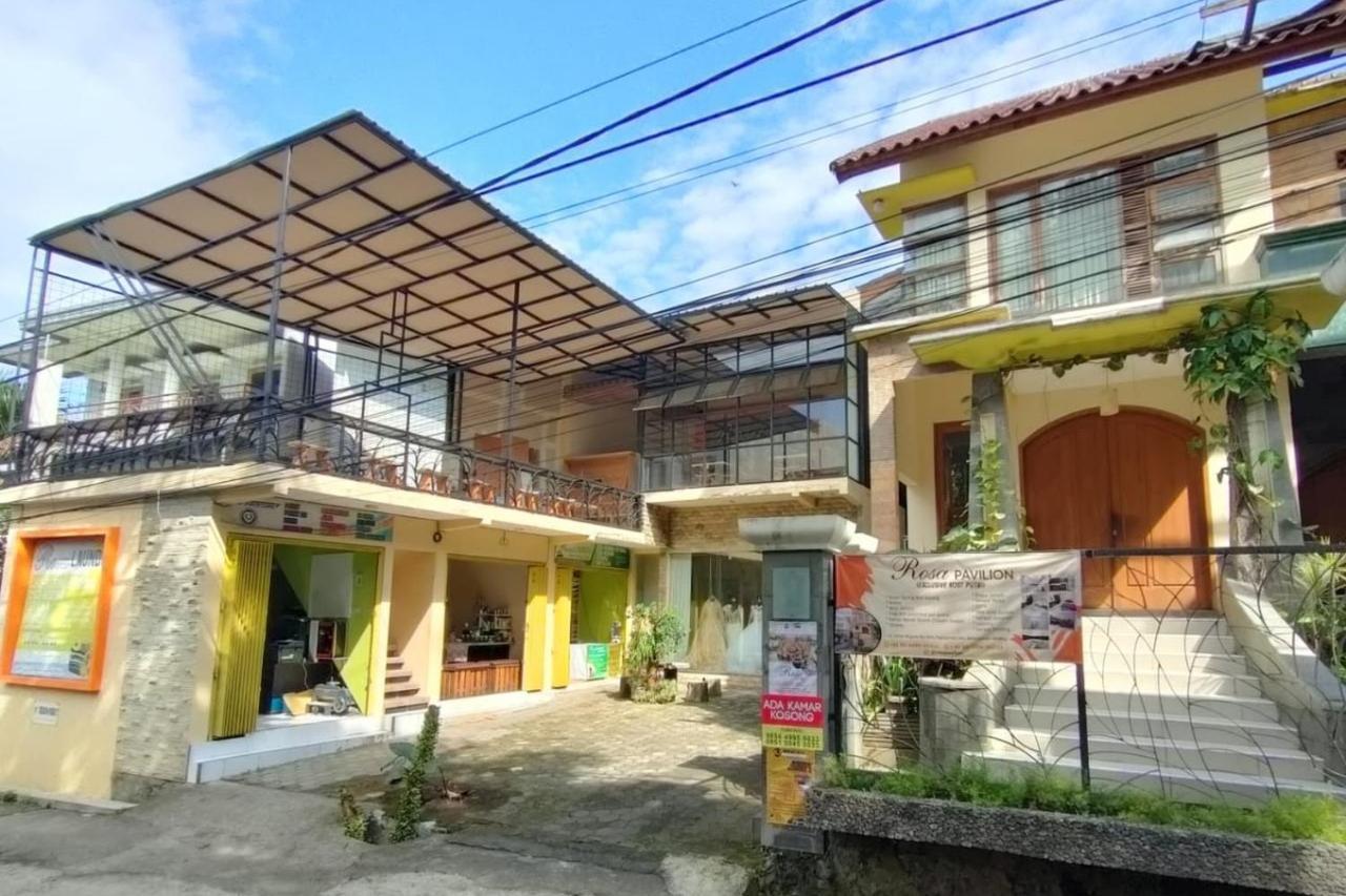 Rosa Pavilion Syariah Redpartner Malang Buitenkant foto